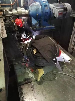 燕龕公司春節(jié)改造程莊煤礦篩分樓震動篩分裝置及制造焊接設備配件